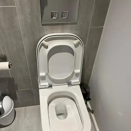 Apartment A 1 Minutes Du Parc Des Expositions Paris